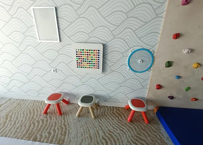 Polanki Aqua 105b アパート